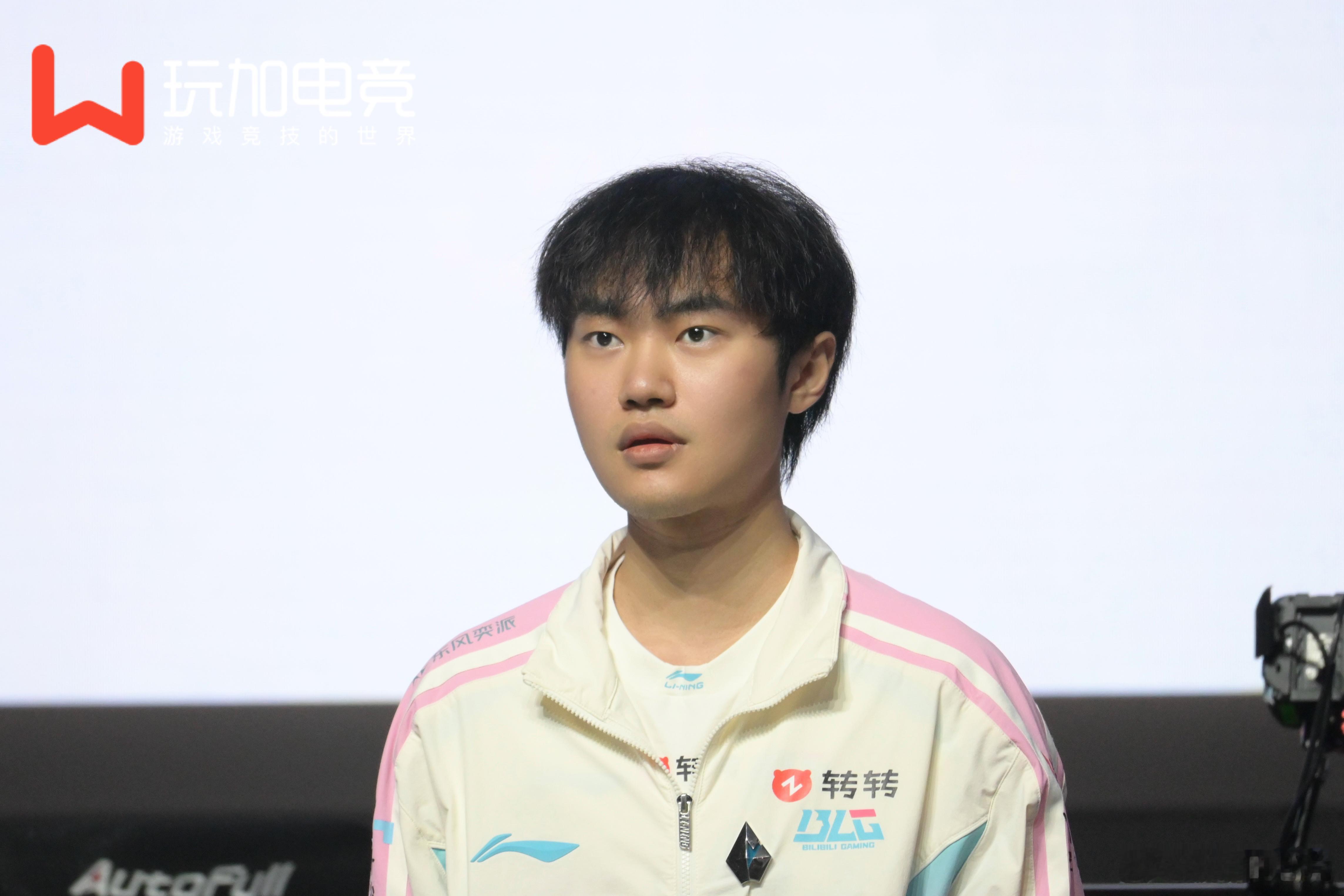 恭喜Knight夺得FMVP！！！Knight夺得FMVPBLG一穿五夺得优胜B