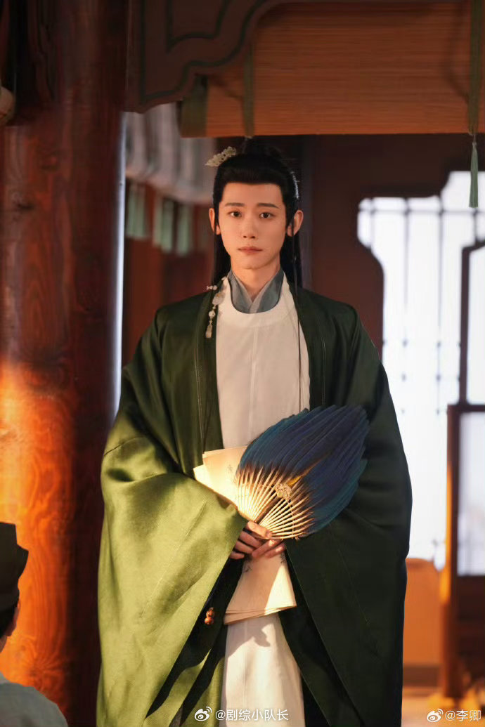 逐玉男性群像全网吵翻了：到底谢征的隐忍更动人，还是齐旻的疯批更带感？李怀安的坦荡