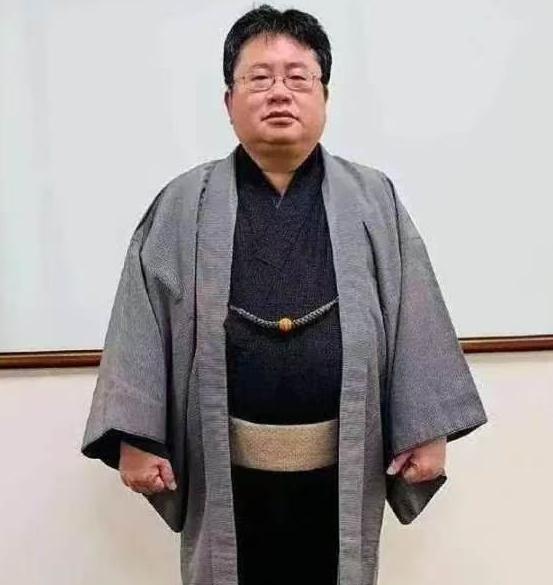 高市早苗疯狂反华，背后竟是两个中国败类在出谋划策？

麻烦看官老爷们右上角点击一