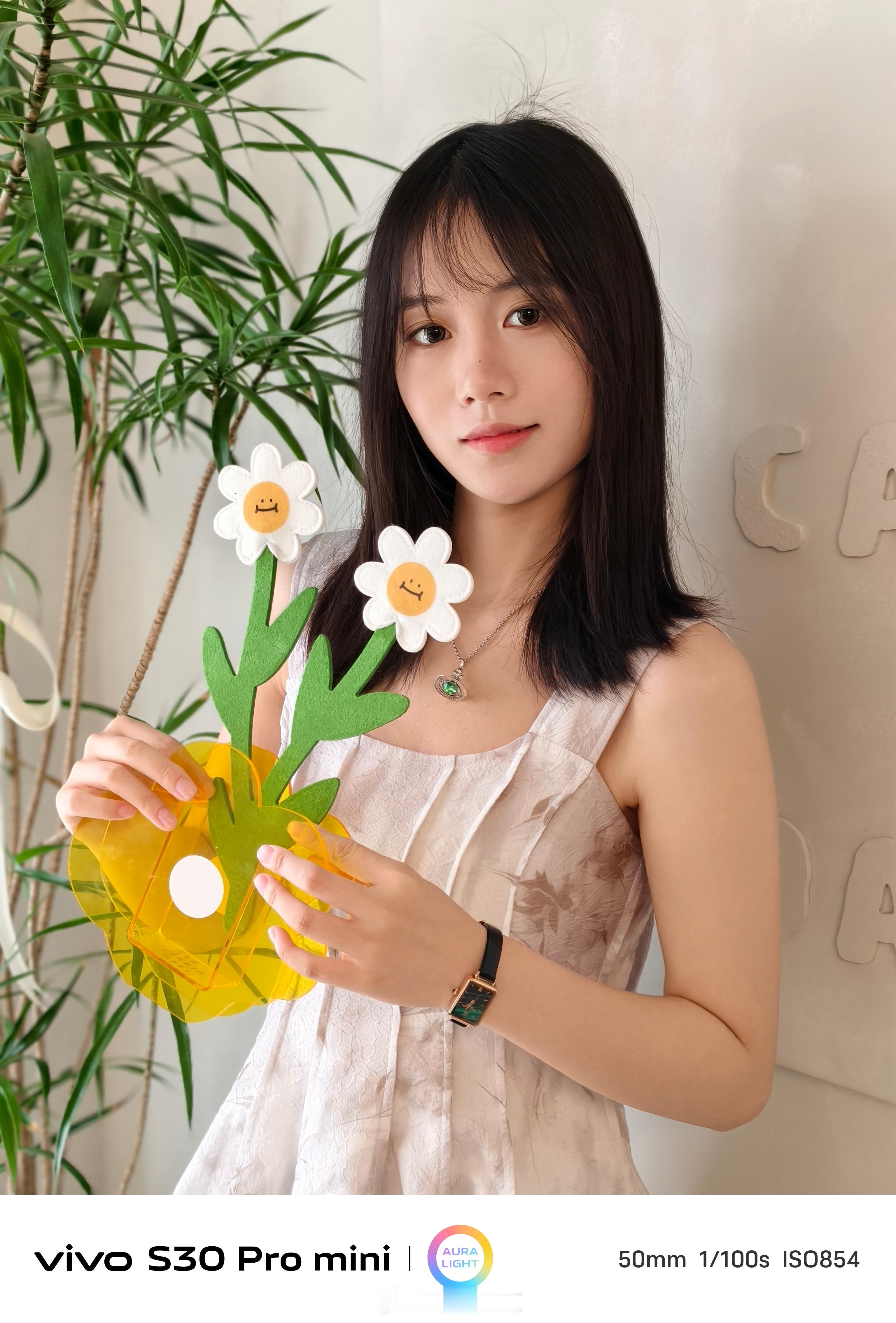 五台主打人像旗舰的机型vivo S30 Pro mini荣耀400 Pro华为n