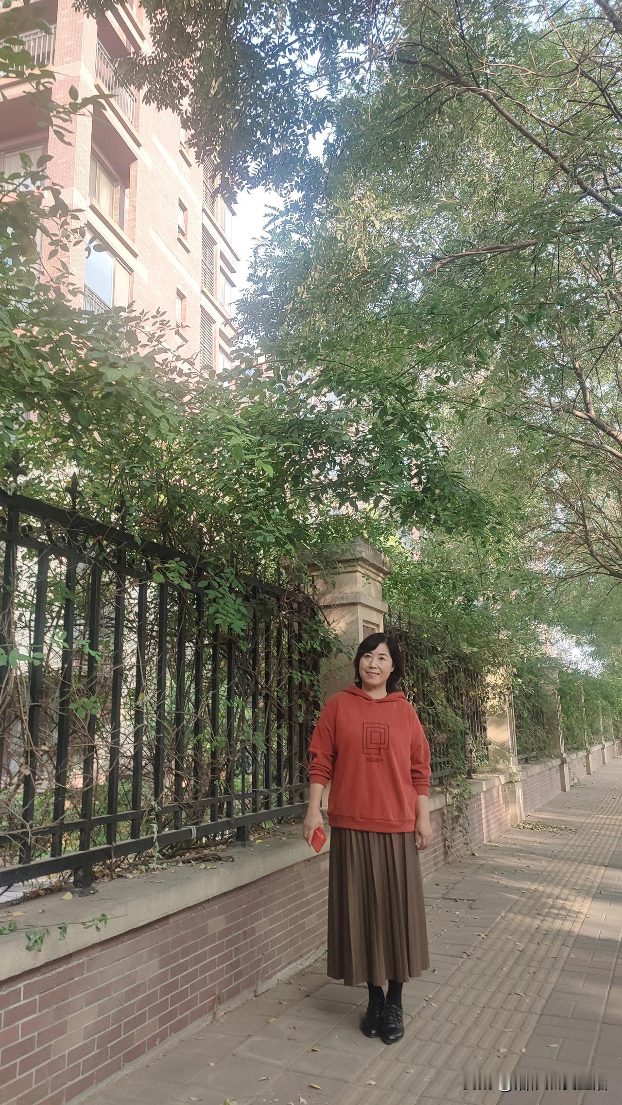 从多巴胺到美拉德
无论有多少种颜色
快乐才是内心主打色
   [点亮平安灯]  