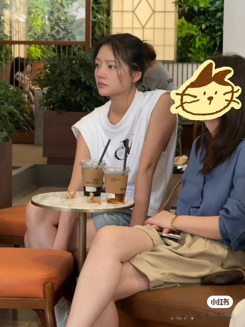 任敏他拍  怎么如此魁梧 