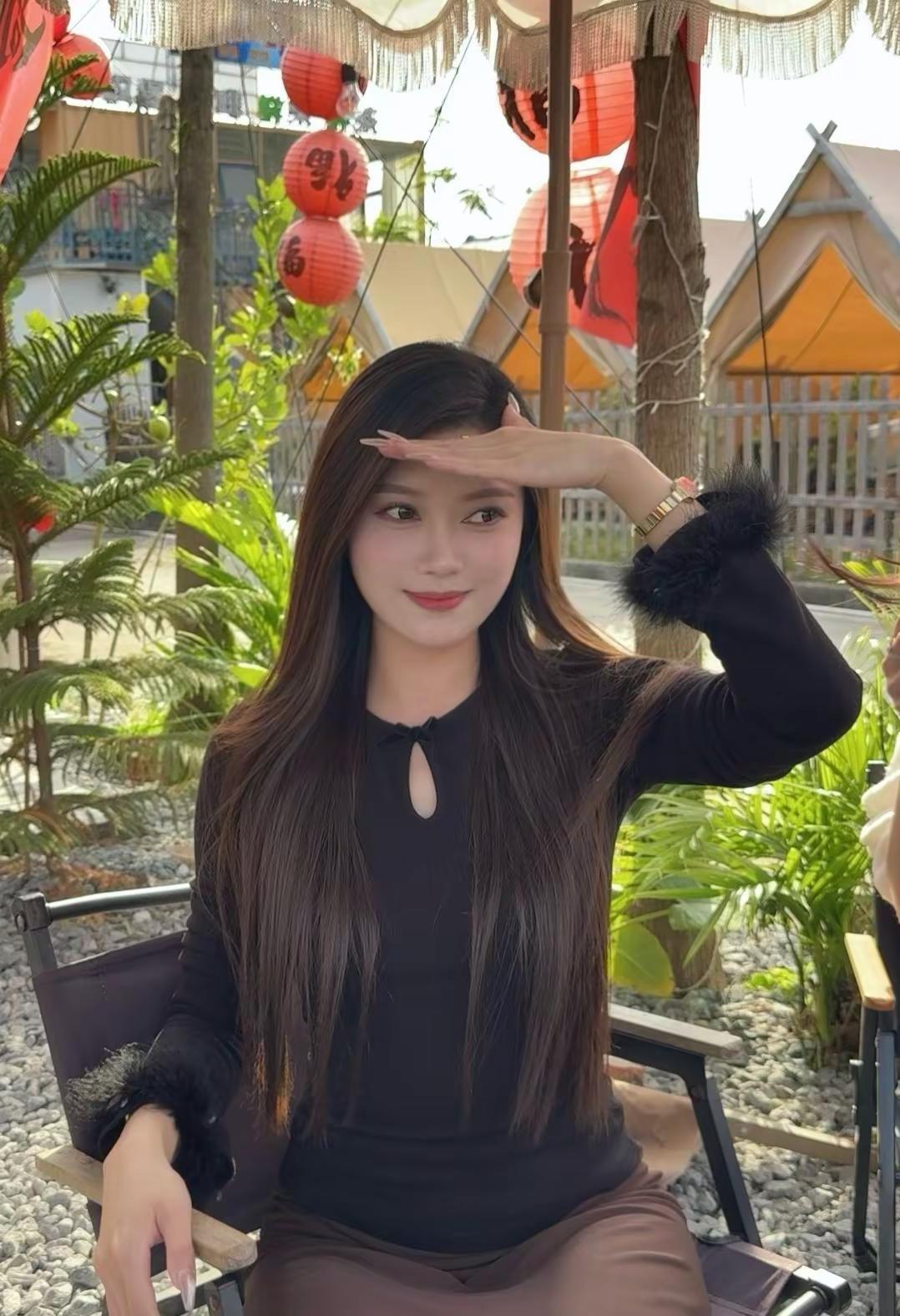 “只想把自己养的更快乐 更平静”村上春树说：“ 在自己喜欢的时间里 按照自己喜欢