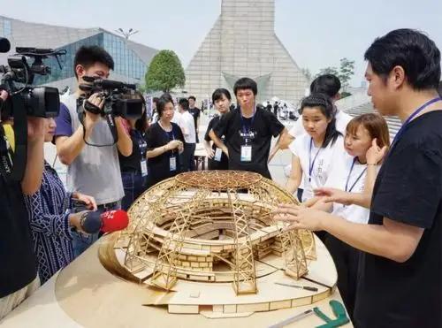 [微风]从理科尖子生专属王牌到招生断崖下滑！名校建筑学大幅降分扩招文科生，生源流