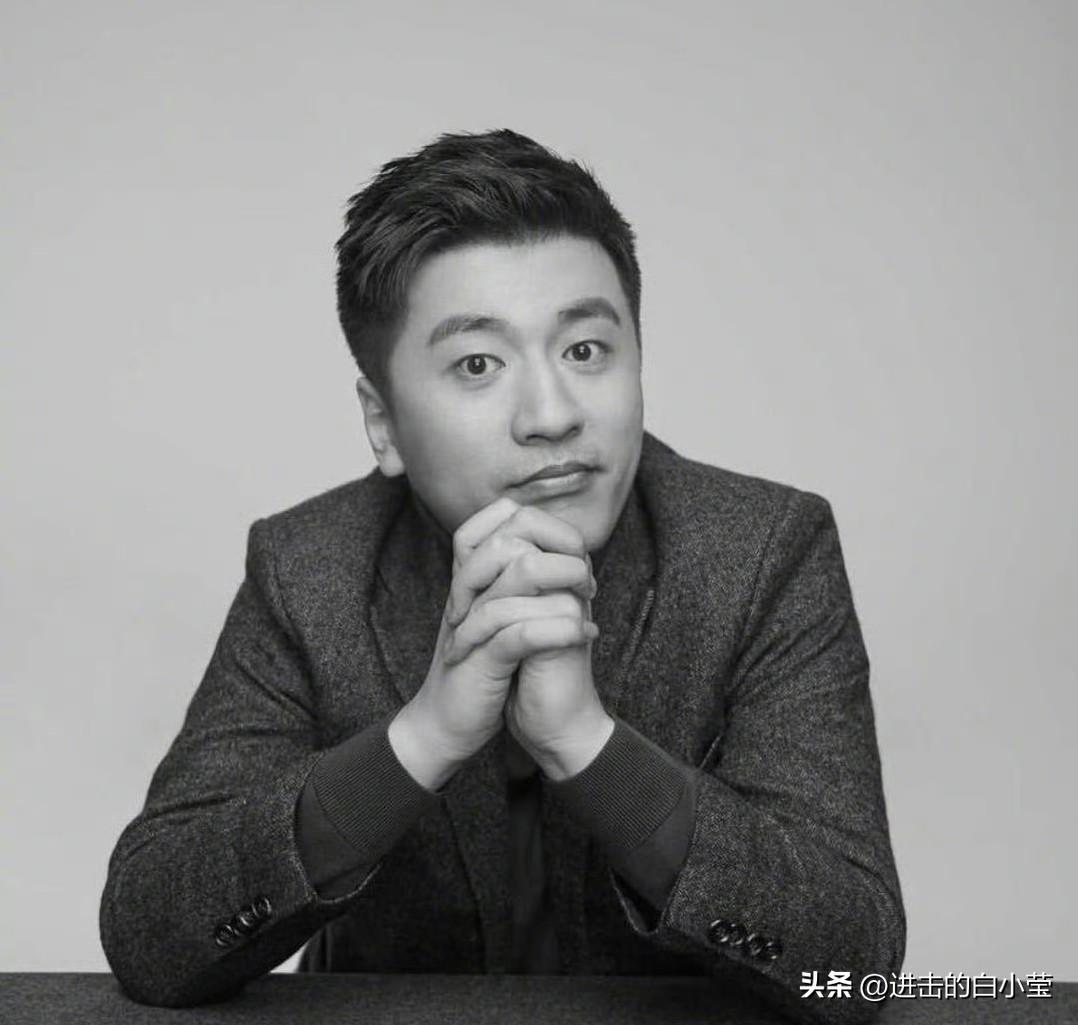 山河未复君先走，天下寒门哭雪峰。

老实说，我没见过张雪峰，也没看完过他的直播，