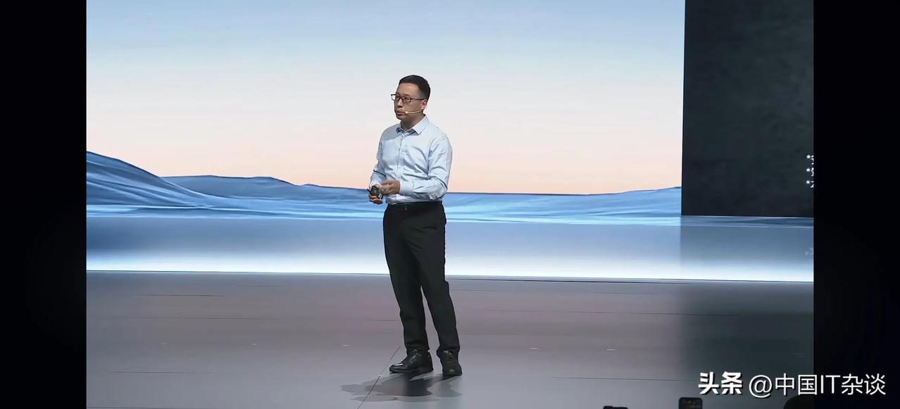 “全时速、全目标、全方向、全天候、全场景”五维覆盖，深蓝S09搭载最强的全维防碰
