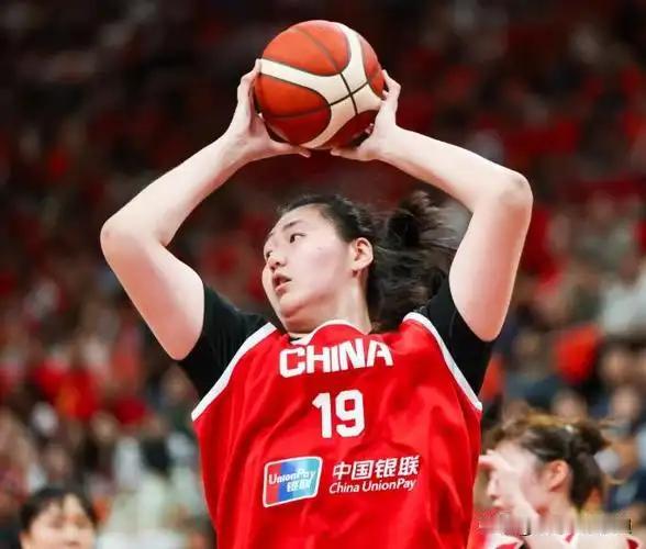 美国球探和奥运冠军主帅惊叹张子宇，提前锁定2027年WNBA选秀，听着很爽对吧？