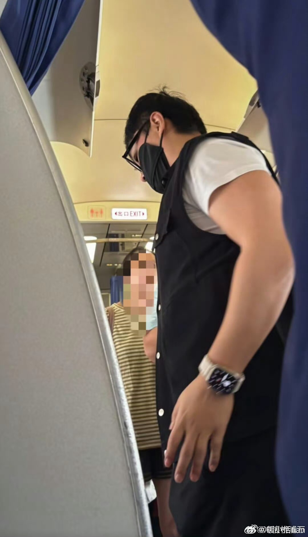 陈思诚连夜从泰国回来Hhhh隔着屏幕感觉又搞笑又心酸