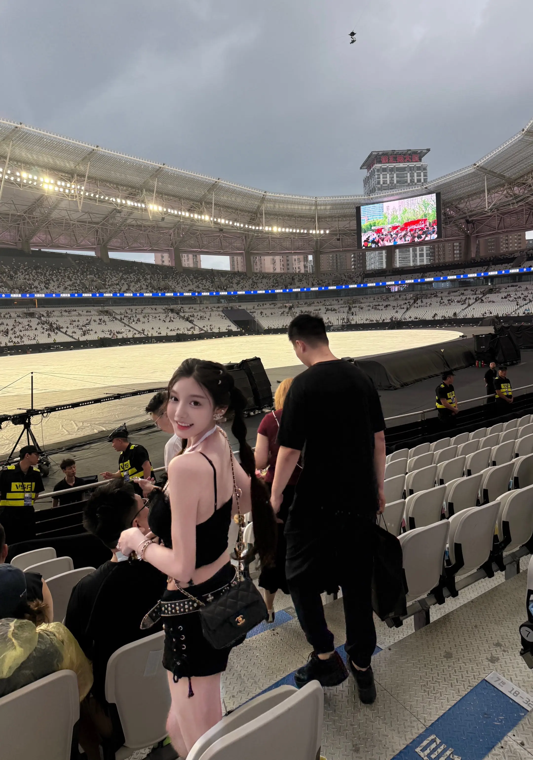 看ye 演唱会怎么穿