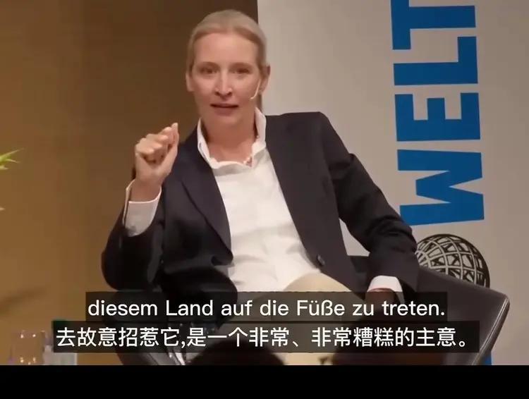 “我不会派军舰去中国家门口晃悠，更不会跑到台海刷存在感，故意招惹崛起的中国，是非