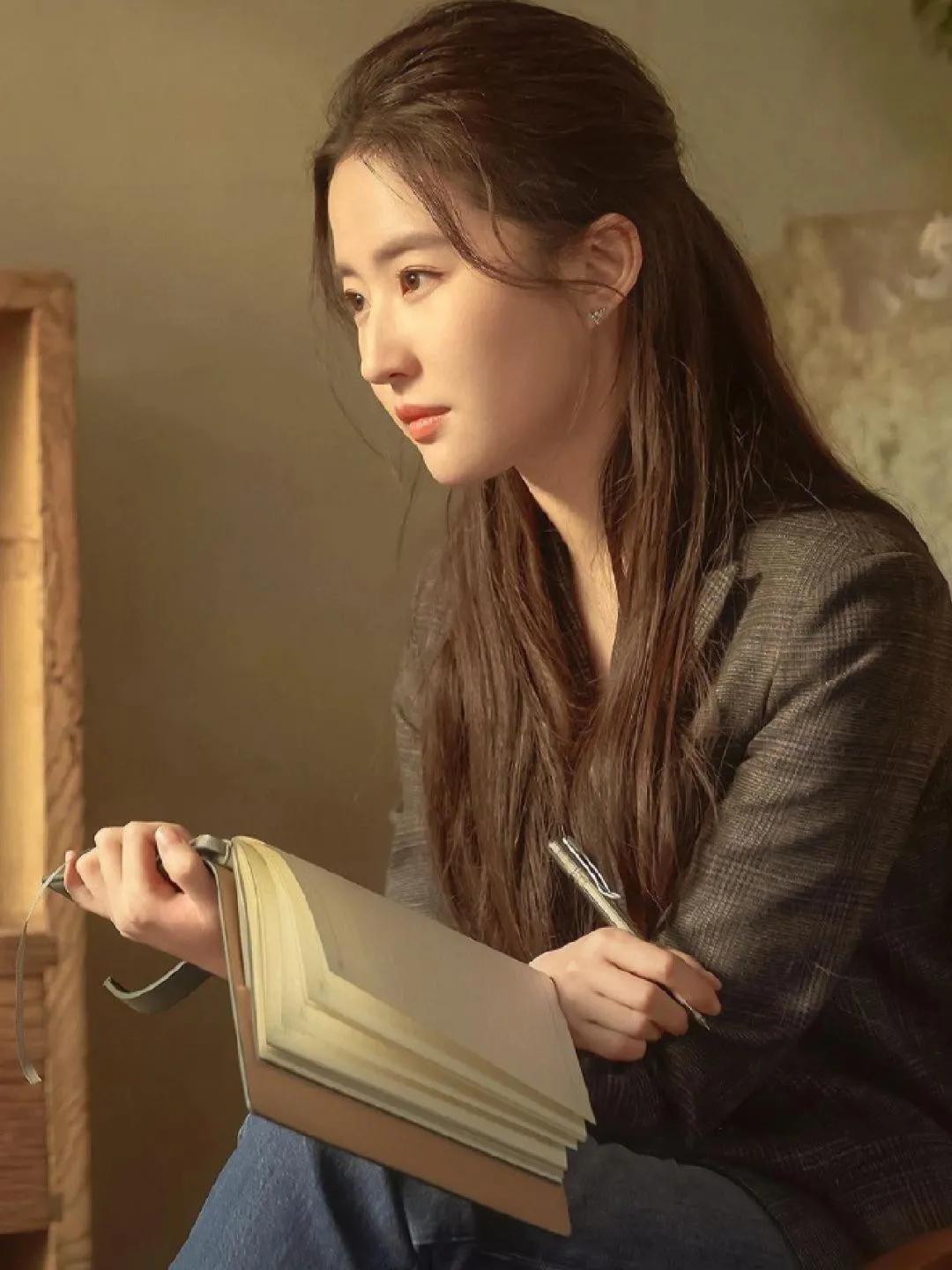 刘亦菲@刘亦菲 每一帧每一帧都是美好的 