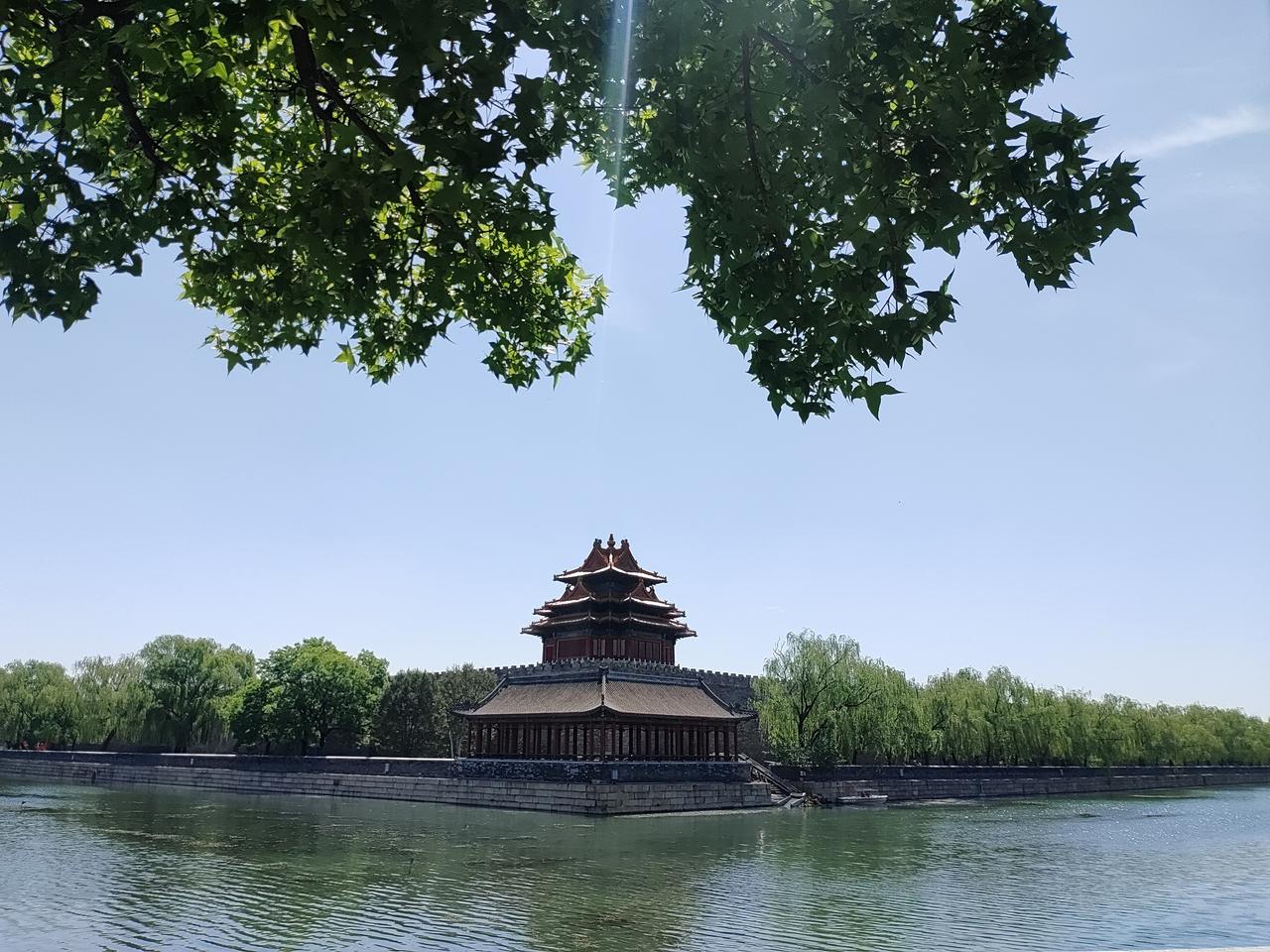 这个角度的紫禁城

宛如水中央

大气里透出灵秀