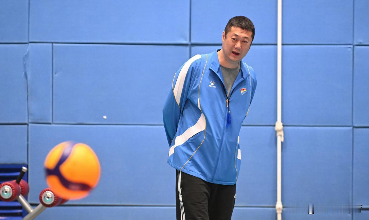 中国女排主教练赵勇亲自带队的辽宁女排目前1胜3负，能否进军本届全运会八强，取决于