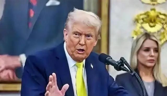 中东局势再升级！4月20日凌晨消息，4月19日，美军在阿曼湾拦截并炮击了一艘名为