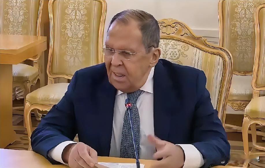 12月12日晚上的最新消息速报，全都不容错过，第三条，对俄作战相关：俄外长拉夫罗