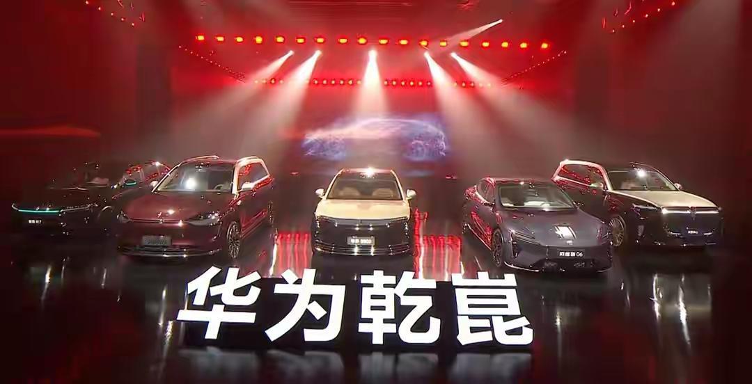 智驾果然牛X,但任何技术都要以人为本，为人民服务！不能有越界嫌疑！
设想真实用车