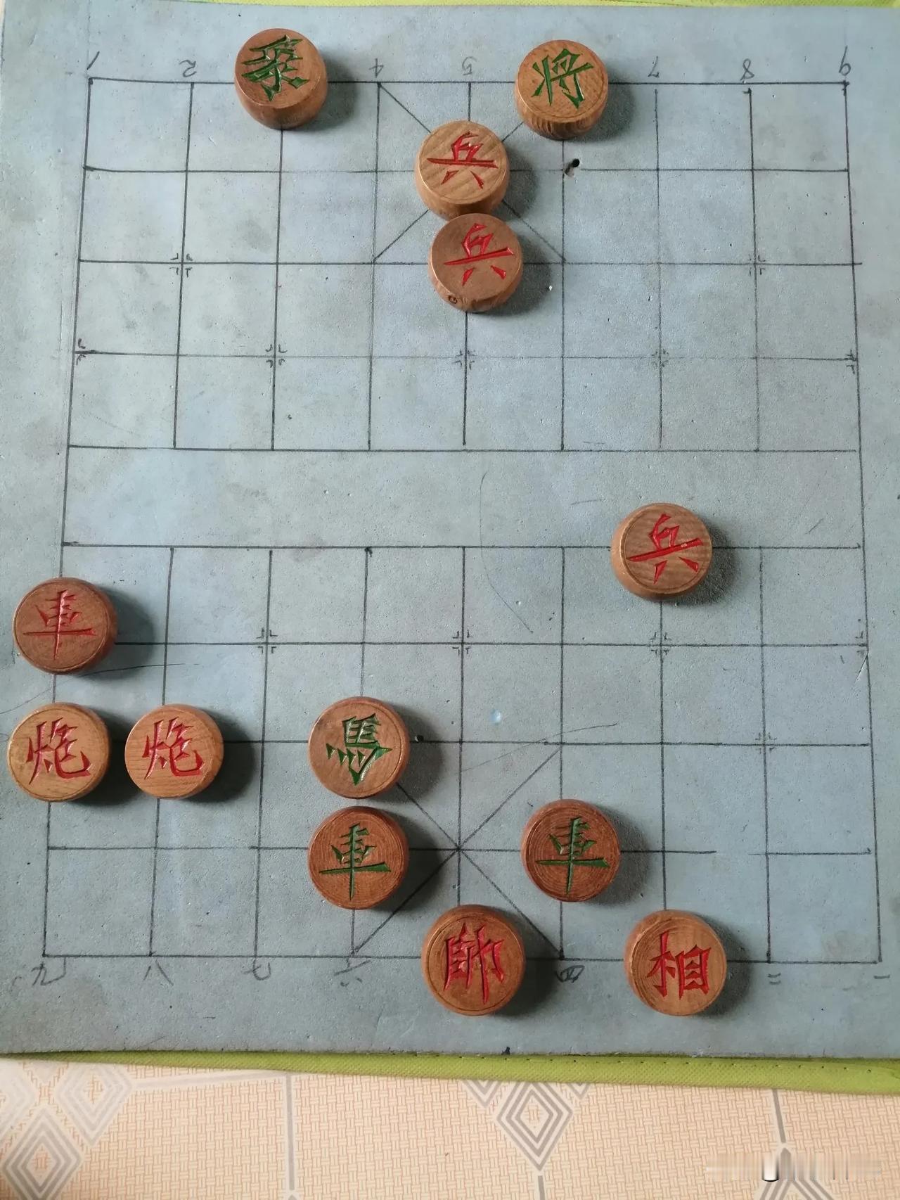 一网友发的一盘残局颇有吸引力！解法多种，有认为红可速胜！有认为是红先黑胜。笔者推