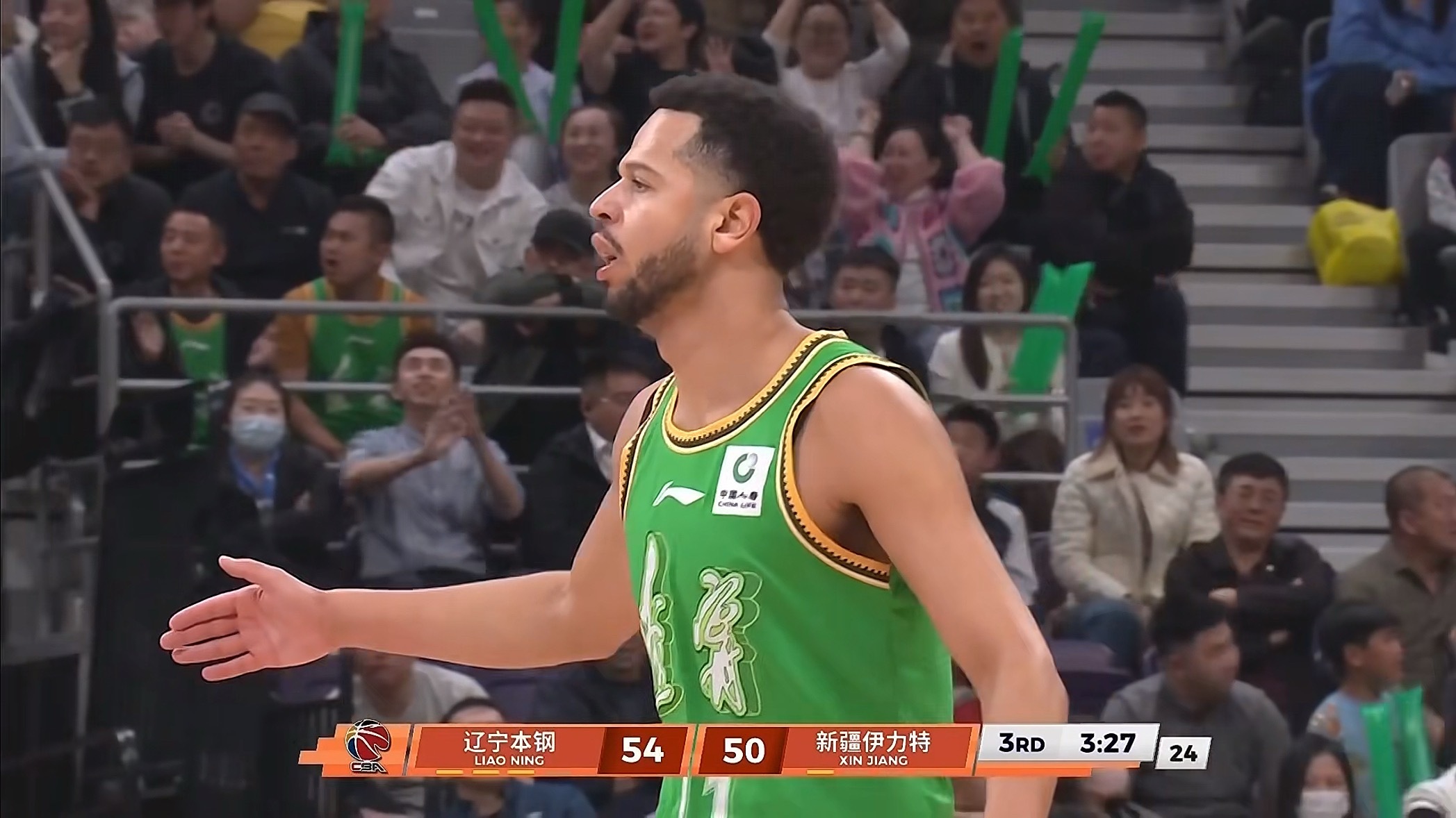 哈维第三节已经命中三记三分球了辽宁男篮vs新疆男篮辽宁男篮