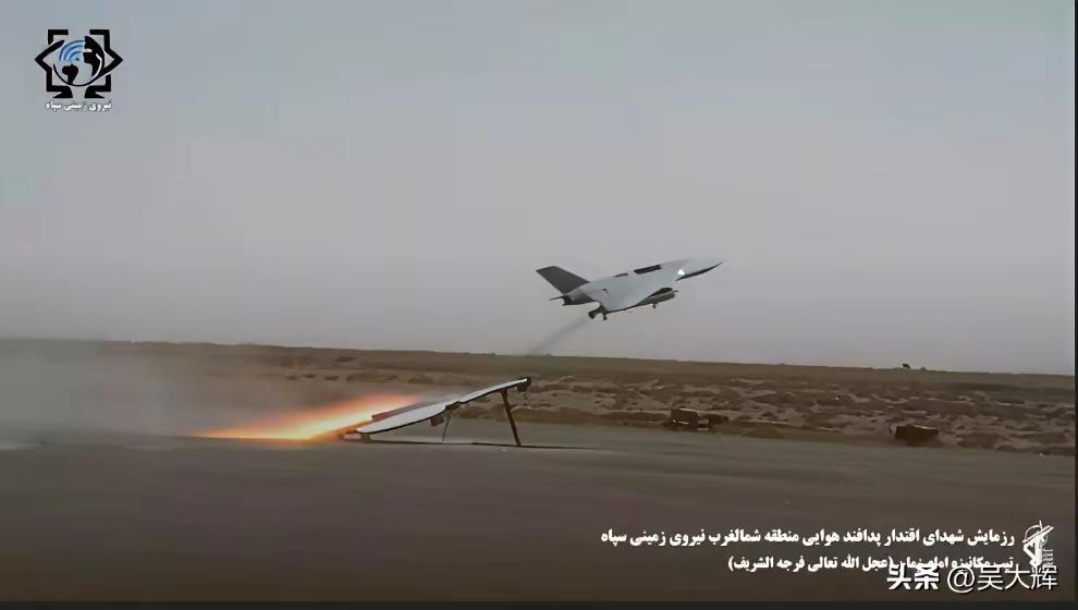 没想到伊朗竟竟然用上了隐形无人机，效果怎么样呢？
       伊朗首次使用“哈