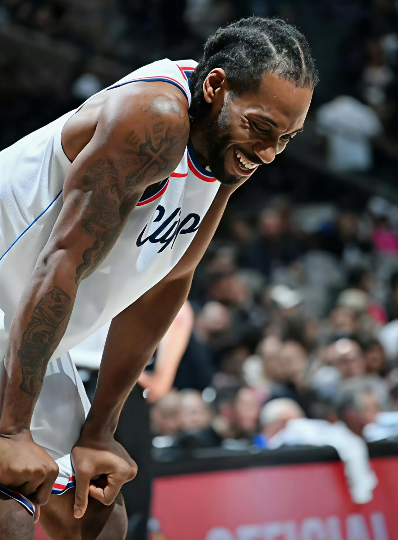 近三场场均上40分钟，泰伦卢真是把伦纳德当詹姆斯来用啊！

快船在战胜开拓者之后