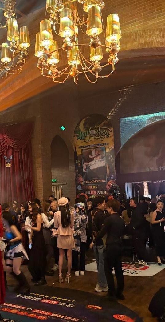 姐姐腿比我命都长