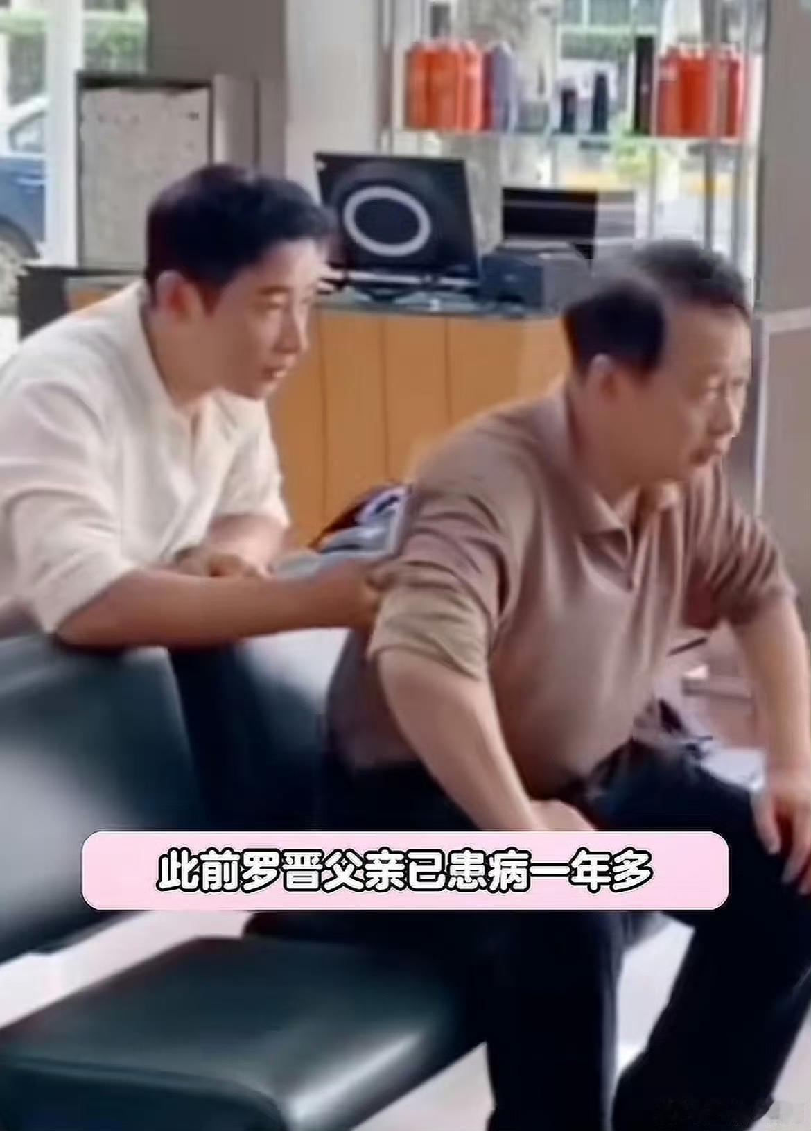 鲜少提及的婚姻底色：罗晋停工尽孝，唐嫣顾家相守，双向担当藏温情
 
没人常提明星