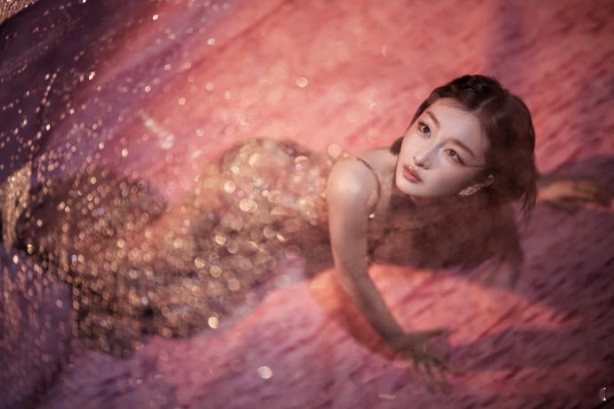 周冬雨英语苏感周冬雨说英语声线好苏声线温柔又苏，英文表达清晰沉稳，姐姐太有魅力了