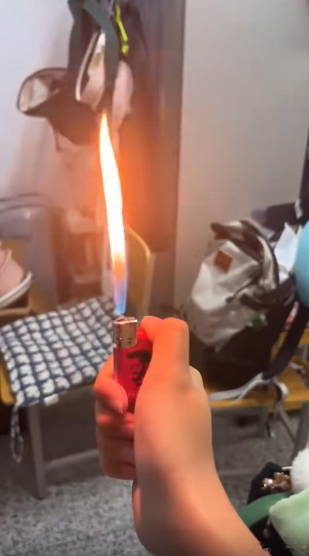 在藏区买的火机拿回黑龙江后 ​​​