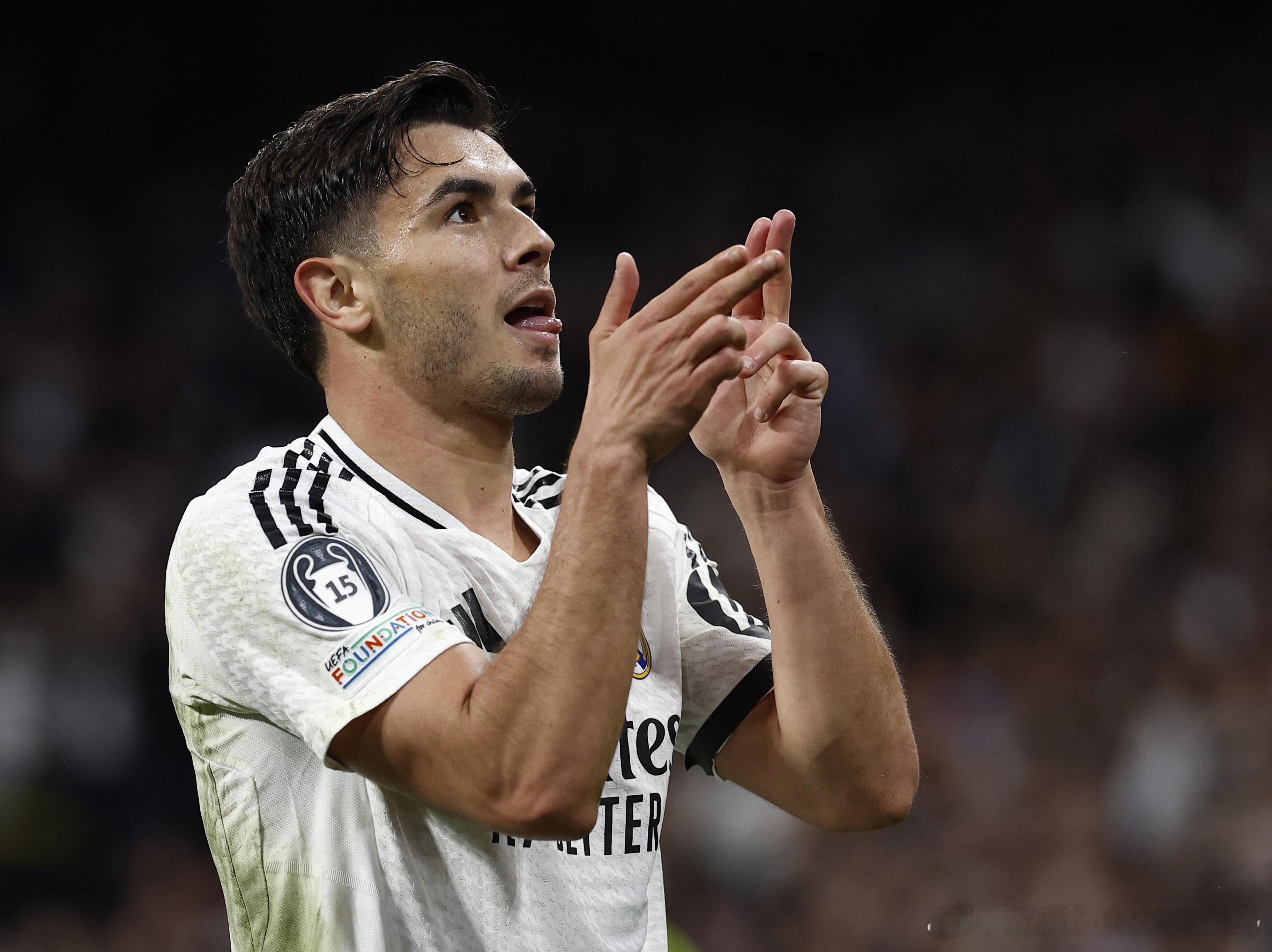 1月22日 《马卡报》消息，刚刚经历了非洲杯失冠的迪亚斯今天回到皇马基地恢复训练