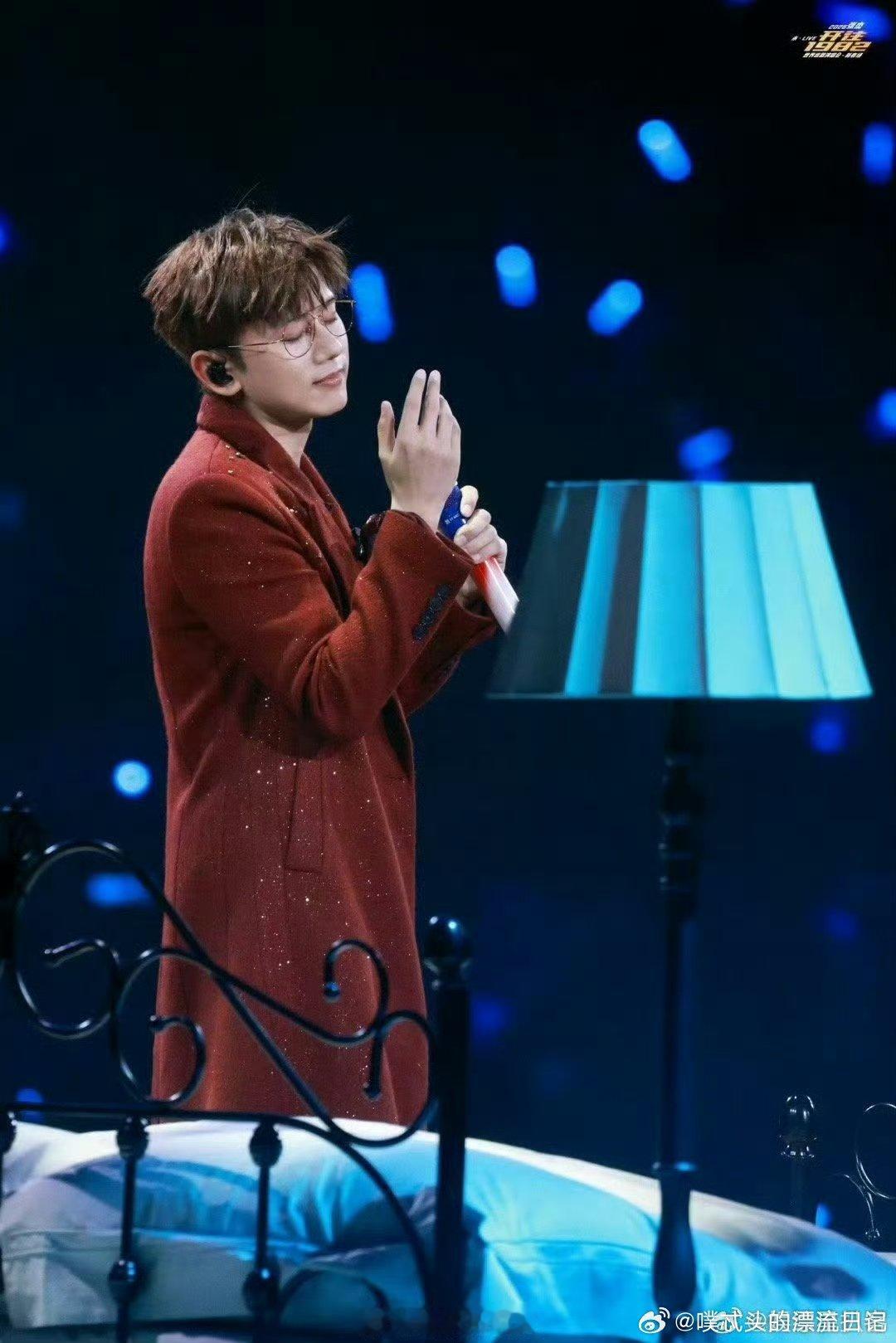 张杰十年再唱变形金刚Torches 张杰未LIVE巡回演唱会 张杰的现场永远不会