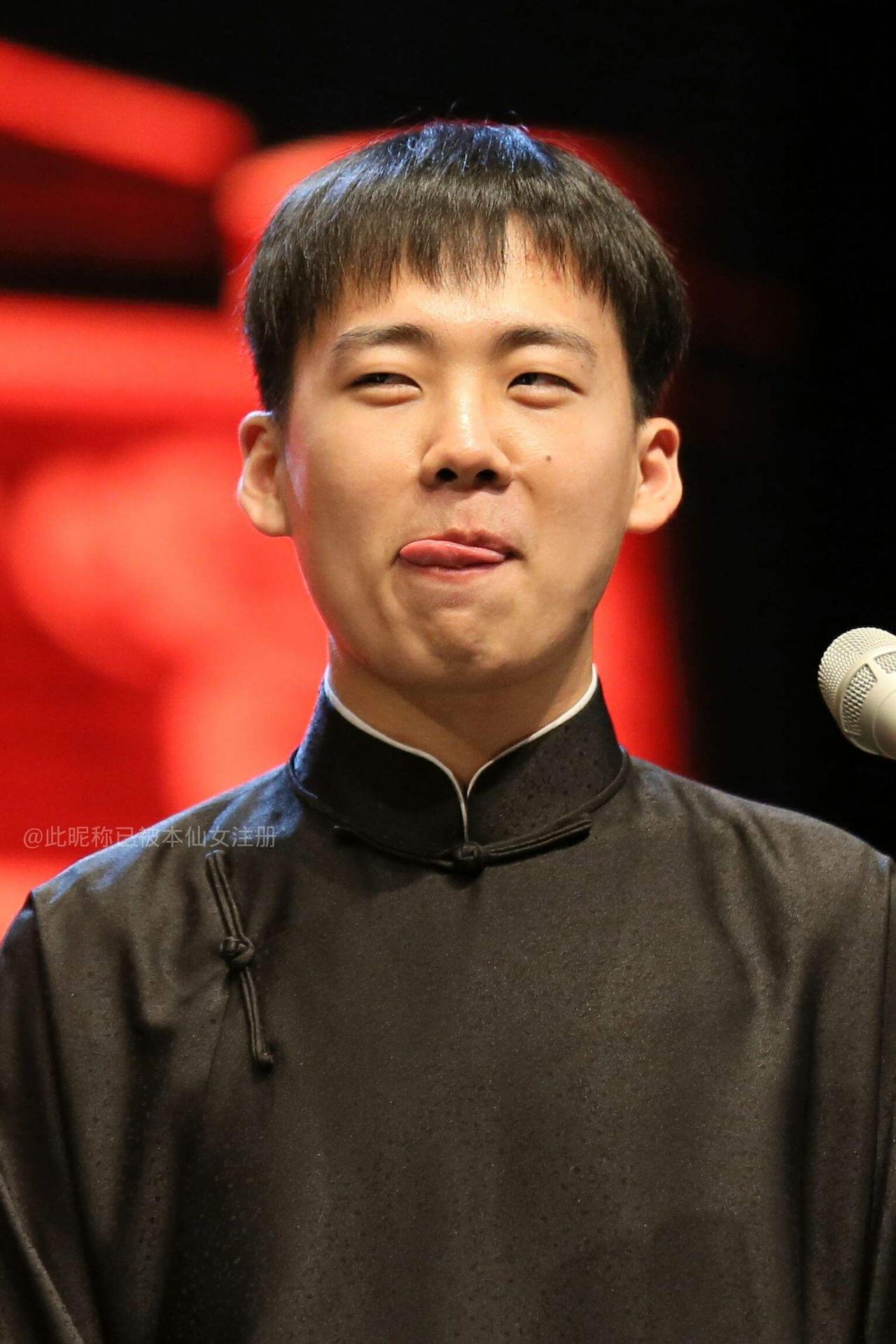 演员，郭麒麟说，六岁以前，我都在天津，跟着爷爷奶奶生活，后来到了北京，也没有感觉