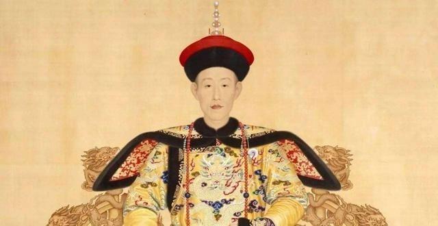 乾隆15岁时，雍正让他选一个”试婚宫女”，而乾隆选中的那名”试婚宫女”在侍寝后，