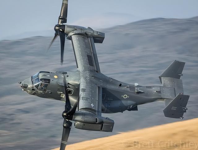 乌军用中国无人机对俄本土发动袭击，我们是否应该限制？
最近乌克兰又一次使用无人机