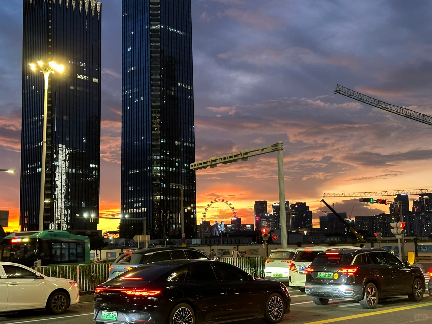 看看你拍的晚霞