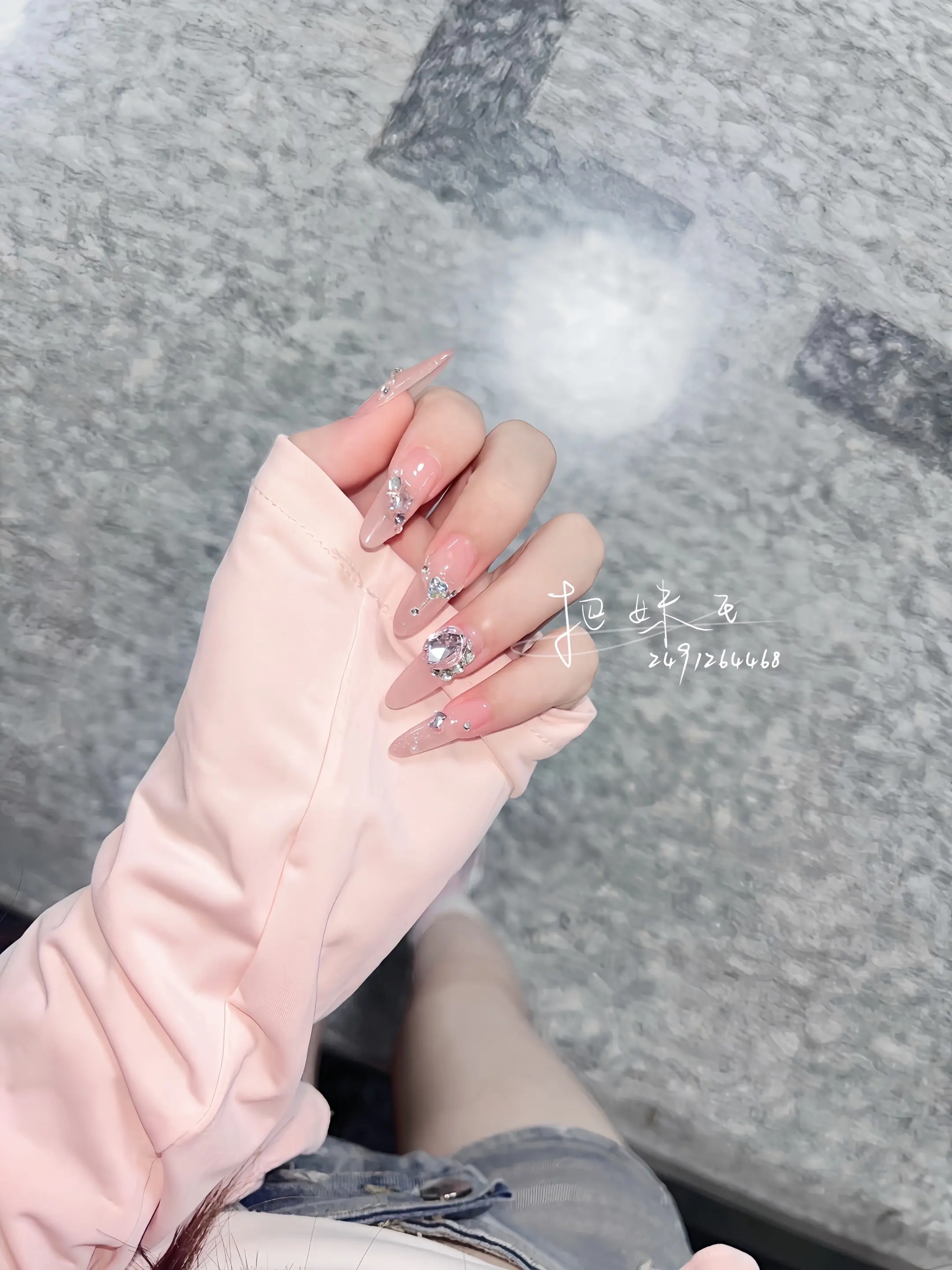 许愿有一个我换100次美甲 还陪在我身边的人