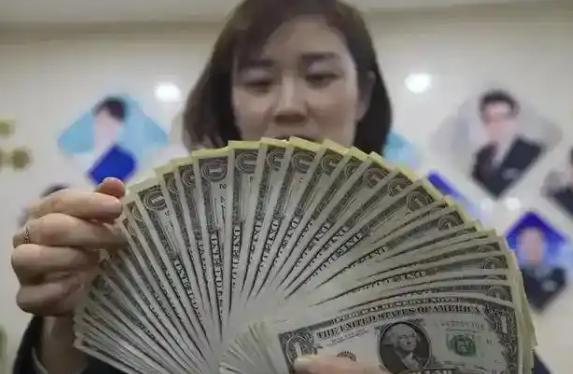 法国缺钱，美国缺钱，英国缺钱，俄罗斯缺钱，日本缺钱，韩国缺钱，印度缺钱，世界上除