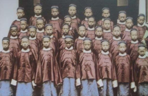 “留美幼童计划”是左宗棠生前以近乎撕破脸皮的方式去促成的，在他去世五个月后，这项