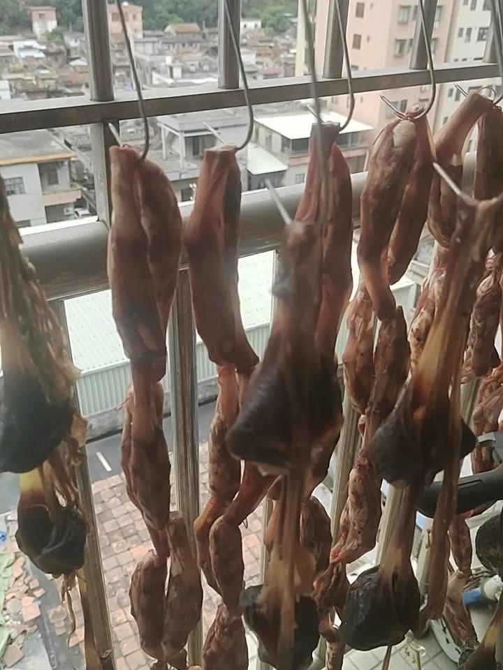 自制了点腊鸭脚和腊鸭肾，也不知道好不好吃，有谁做过吗？