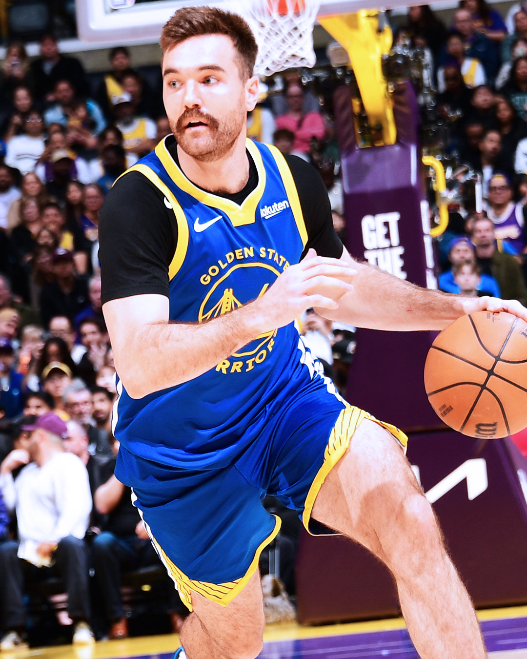 斯宾塞14分，7助攻，5篮板。勇士vs湖人