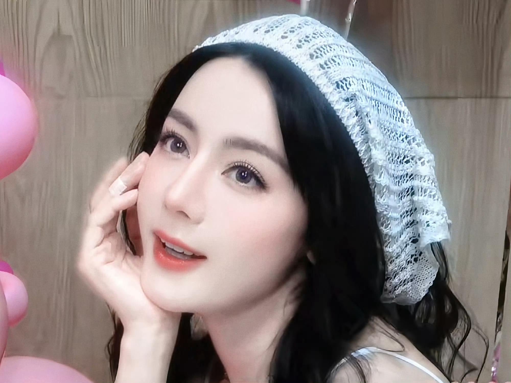 我的超话卡册跨年抽卡集不停非正式跨年派对迪丽热巴巴黎时装周 dlrb 迪奥全球品