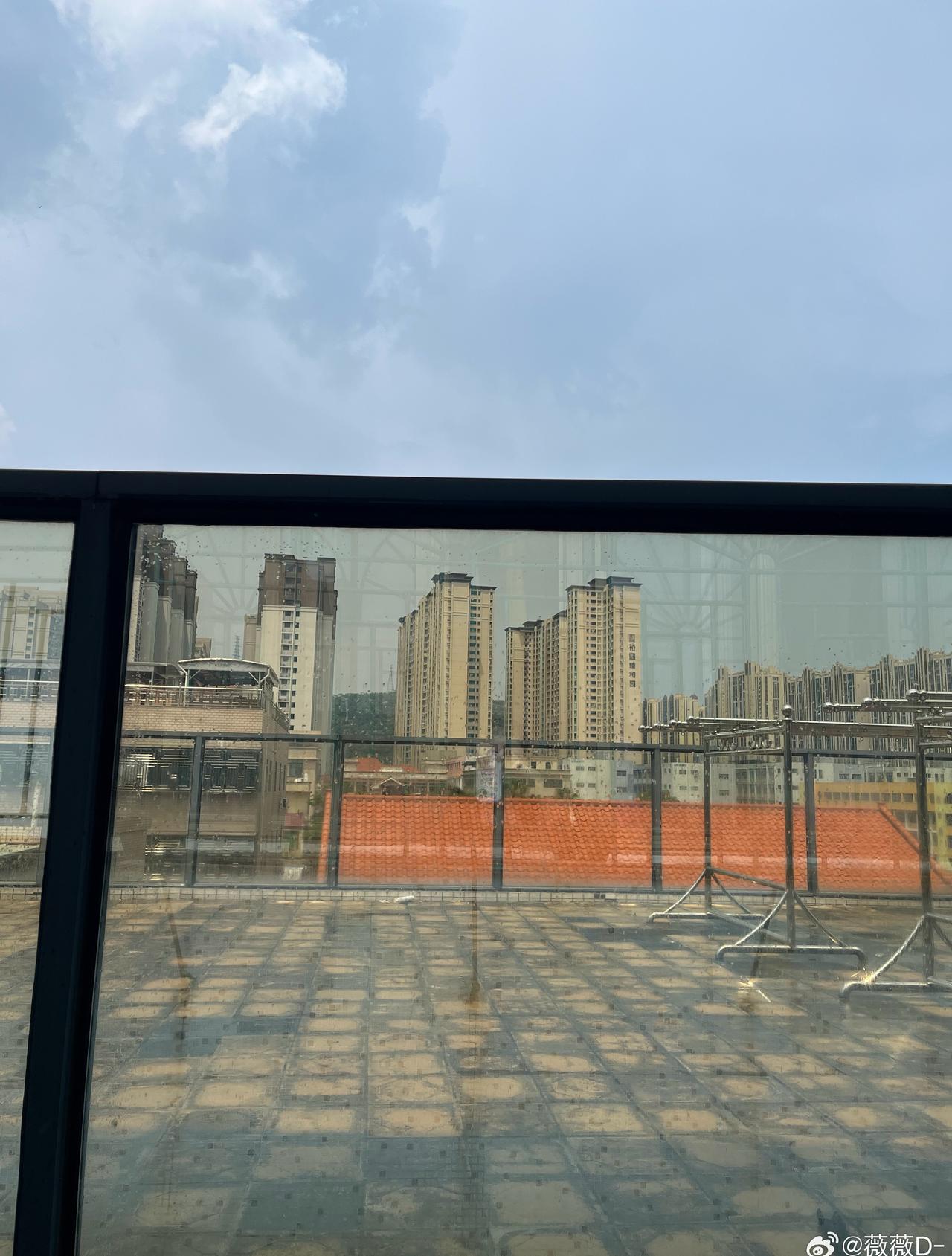 又出大太阳了
真服了[泪奔]
广东的“三蒸三晒”真不是开玩笑的[裂开]