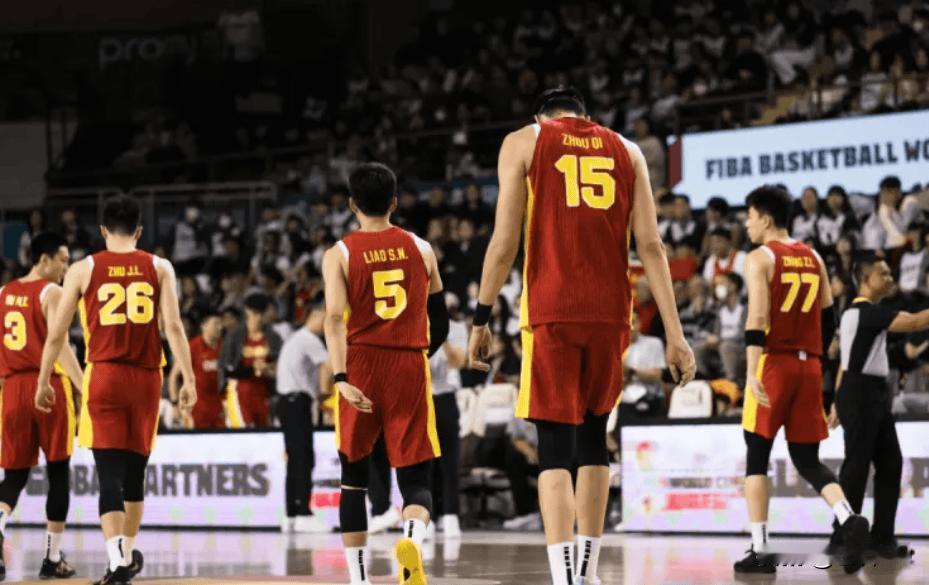 🏀 中国男篮世预赛14人最终名单（2026.2.23官宣）
 
后卫（6人）：