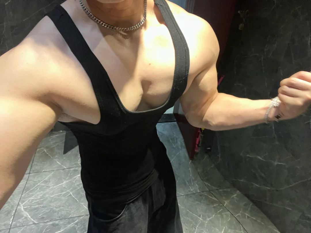 图四是樱花🌸 夜樱啊