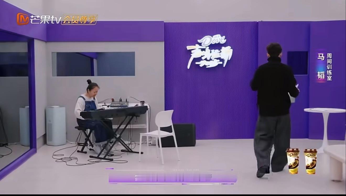 谁都走不出这个大花轿马韬这周将要挑战演唱《大花轿》，不知道和张艺兴版本的会有什么