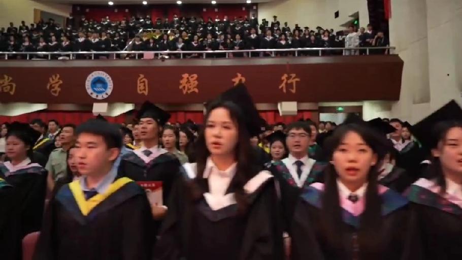 12月31日，无数学子告别校园，踏上新的征程。这一天，意味着什么？
12月31日