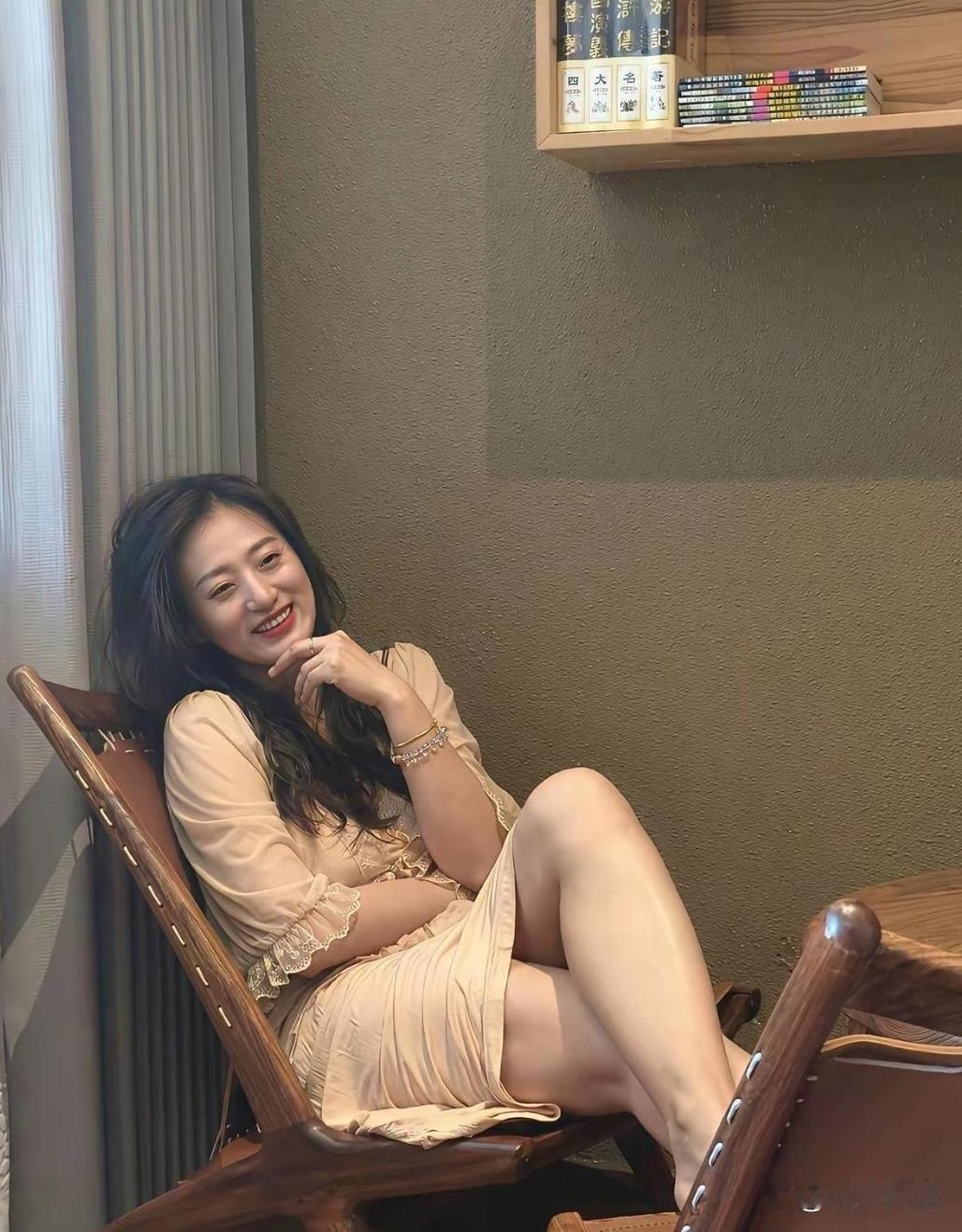 一看就晓得 她大概率已经结婚了 ​​​