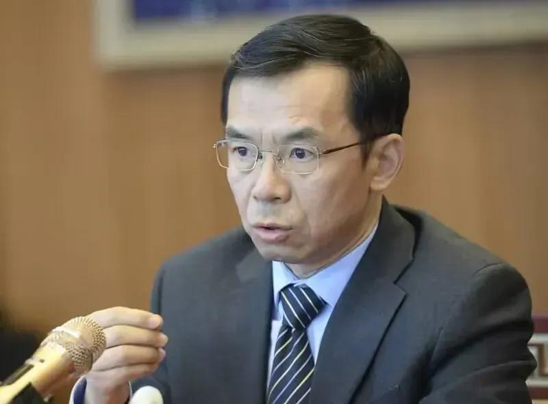 克里米亚属于俄罗斯，这个观点没有问题。这就有人说了，在之前属于土耳其，这也没有错