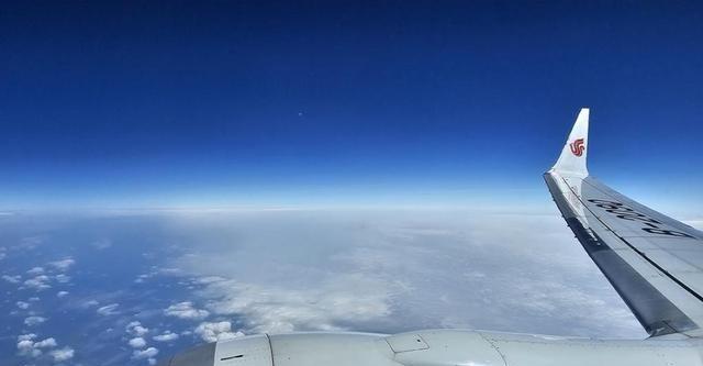 中国各大航空公司共同宣布，4月5日，据央视新闻报道，国航、厦航、中联航等多家陆籍