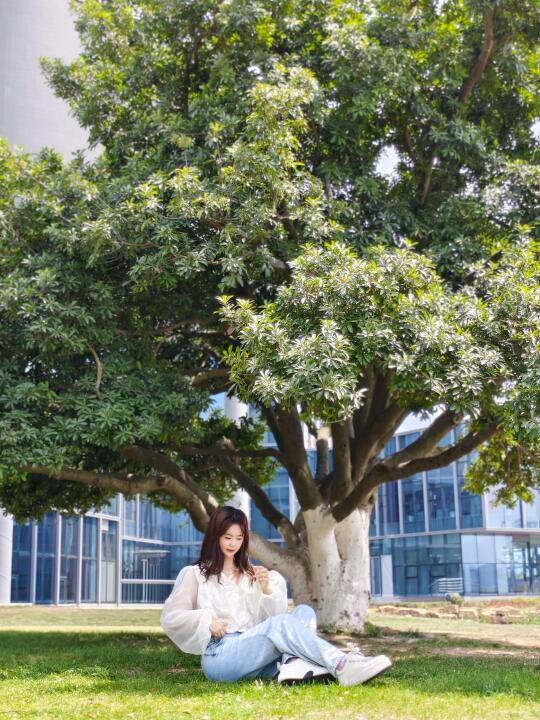 🌟【女性能量充电站｜在阳光与艺术中找回高能量状态】🌿 📸P1-2...