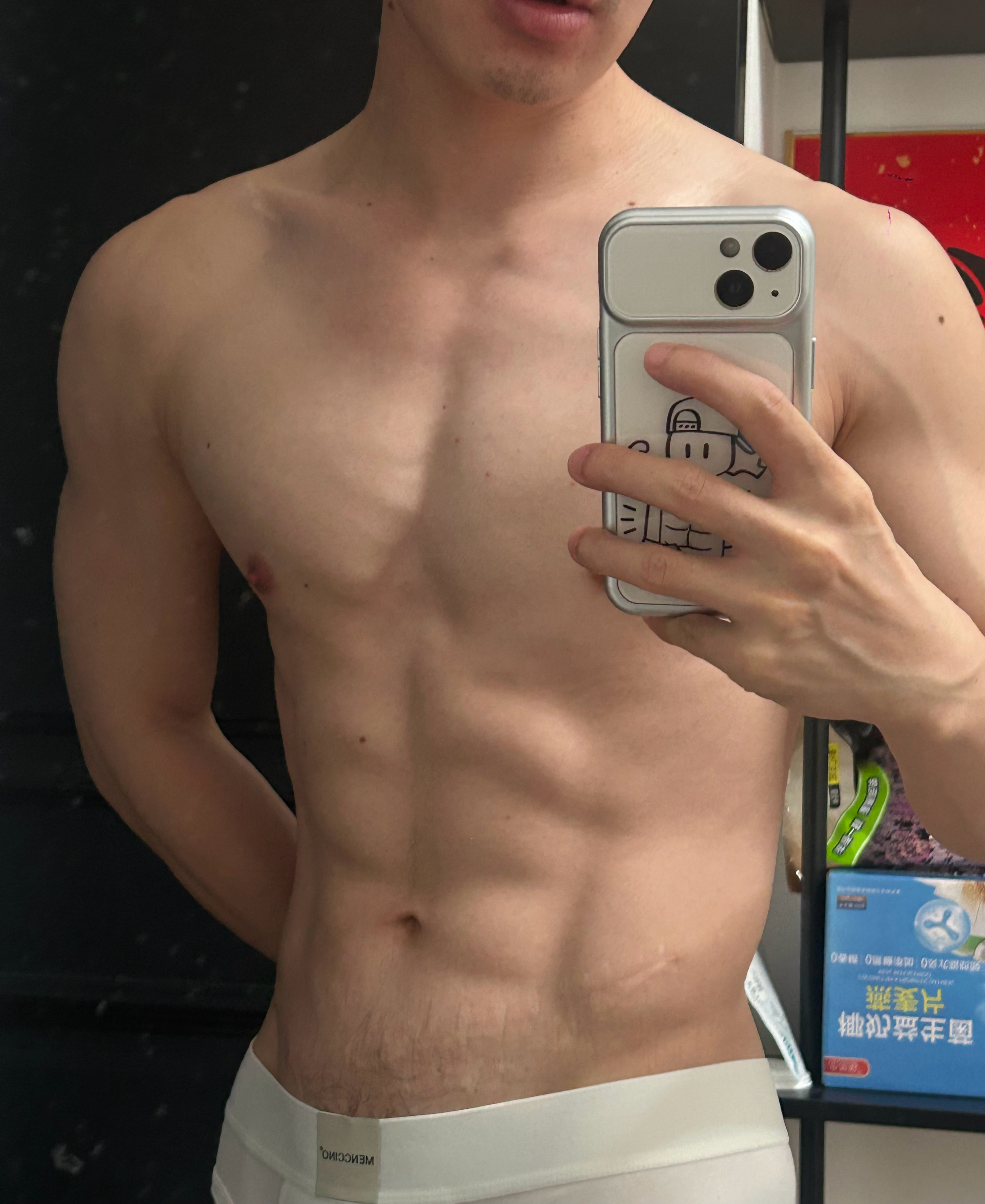 🍑喜欢吗 拍给你看的～腹肌[超话]晒身材大赛[超话] ​​​